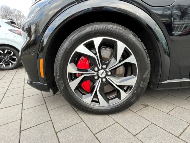 Ford Mustang Mach-E AWD Extended range