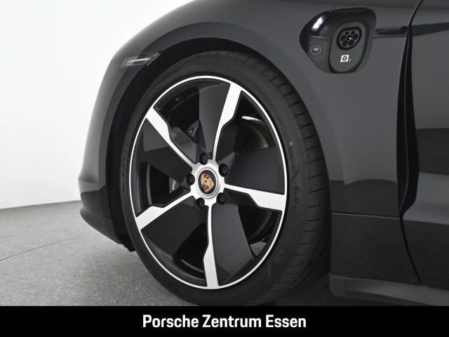 Porsche Taycan Abstand. Luftfederung, Bose,OnBoard 22KW