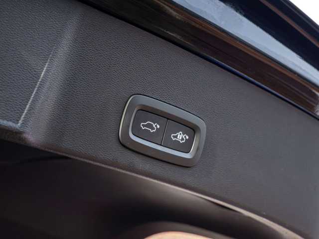 Volvo XC40 Dark Plus Recharge T5