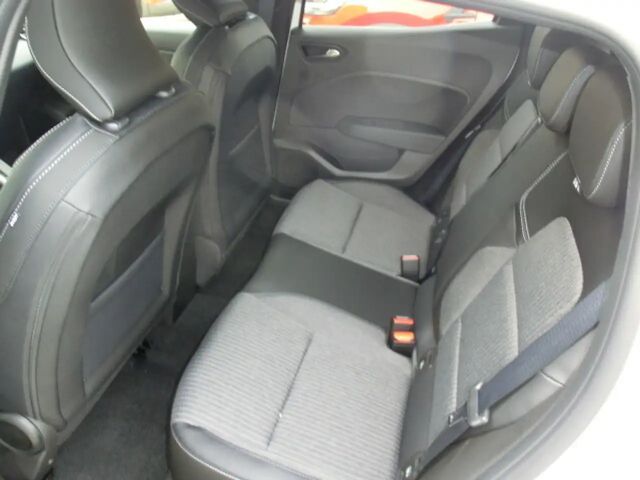 Mitsubishi Colt Intense