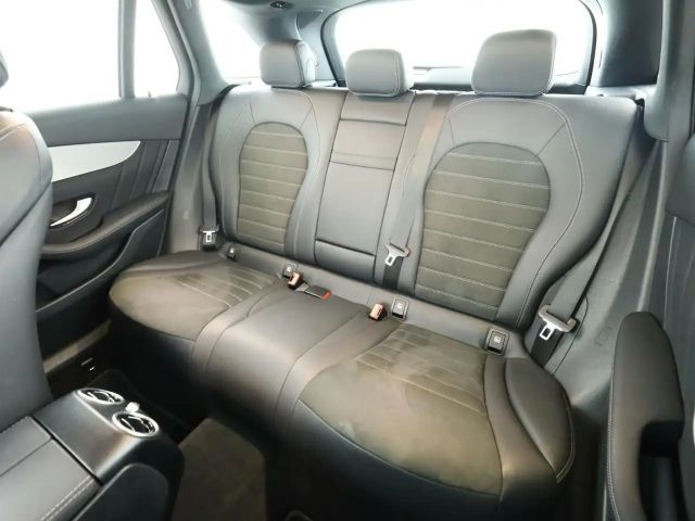 Mercedes-Benz GLC 300 4MATIC AMG Line