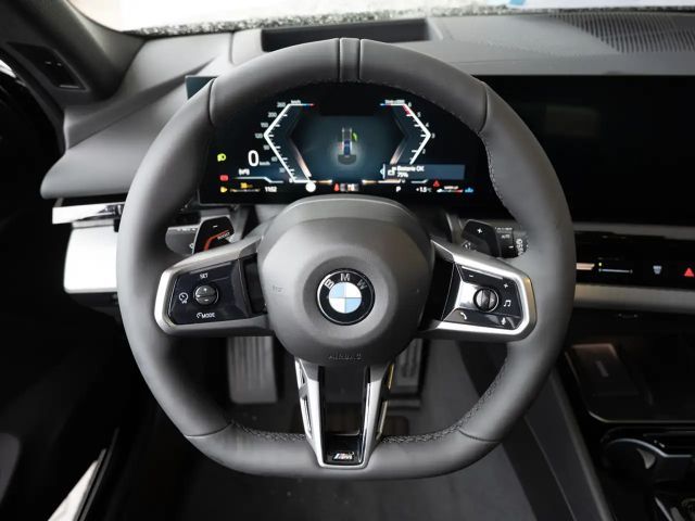 BMW 520 520d M-Sport Touring xDrive