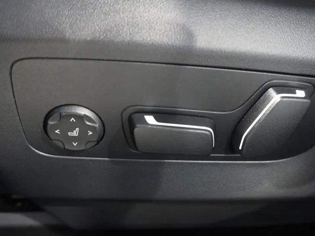 BMW 520 520i M-Sport Sedan