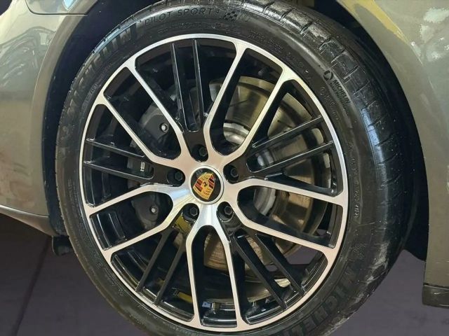 Porsche Panamera 4 E-Hybrid