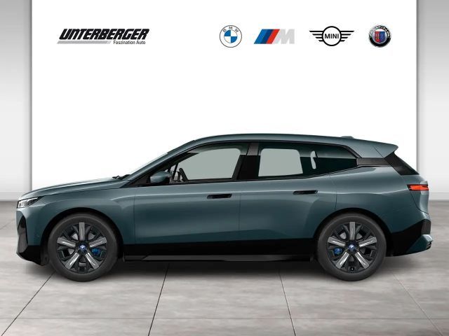 BMW iX xDrive40