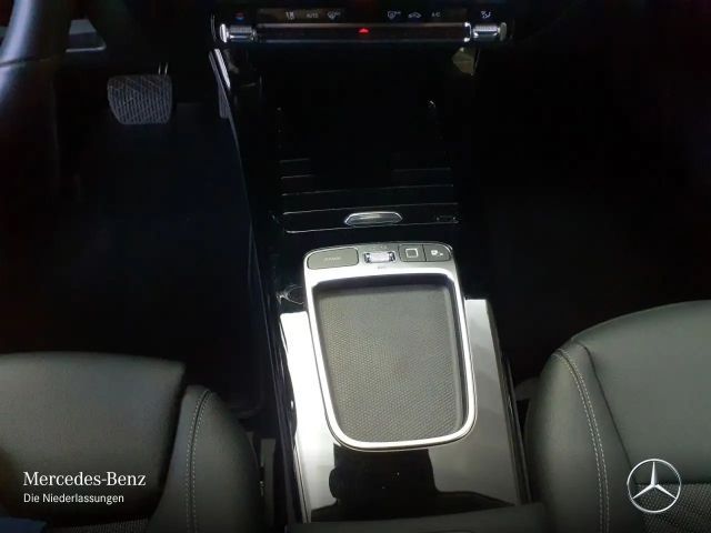 Mercedes-Benz CLA 180 Progressive