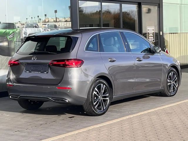 Mercedes-Benz B 180 Luxury Line