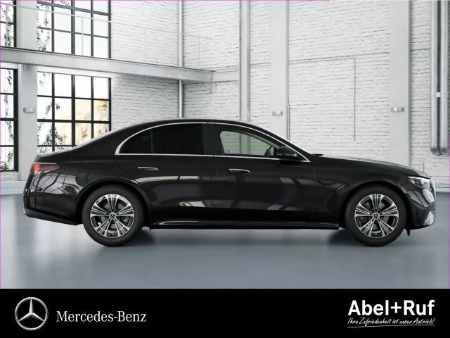 Mercedes-Benz E 220 AVANTGARDE E 220 d Sedan