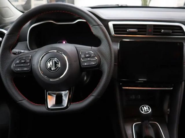 MG ZS Luxury