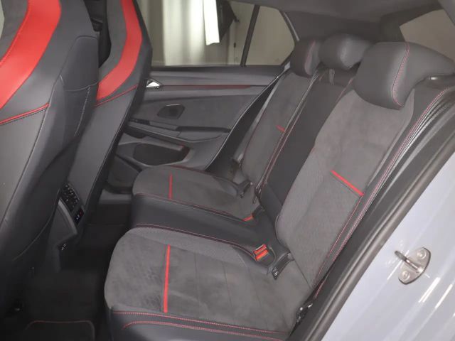 Volkswagen Golf 2.0 TSI GTI Style