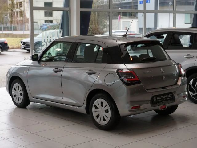Suzuki Swift Club Hybrid