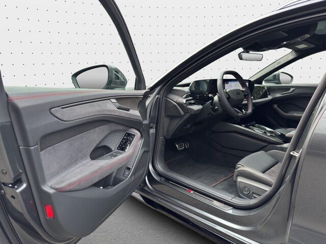 Audi A6 Avant Quattro S-Tronic