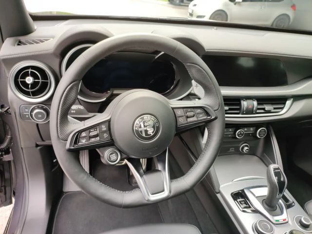 Alfa Romeo Stelvio AT8 Q4 Veloce