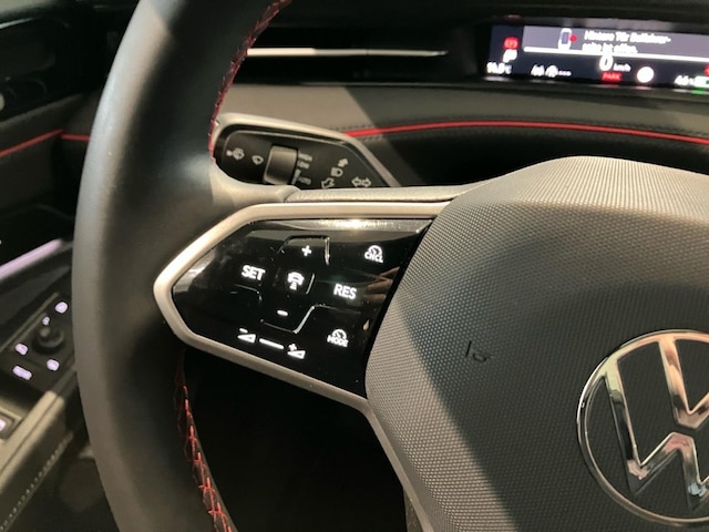 Volkswagen ID.7 340PS 4M NP.81T ACC.5J-G.WÄRMEPUMPE.AHK.AREA-VIEW.NAVI.HARMAN.HUD.PANO