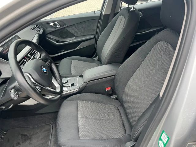 BMW 118 118d Advantage pakket Sedan