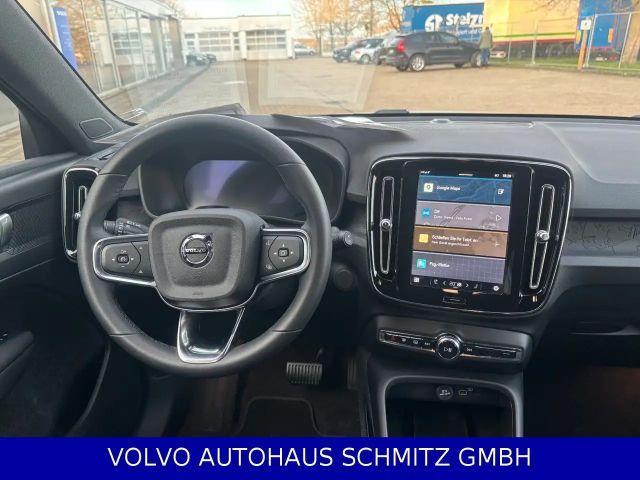 Volvo XC40 AWD Plus Recharge Twin Engine