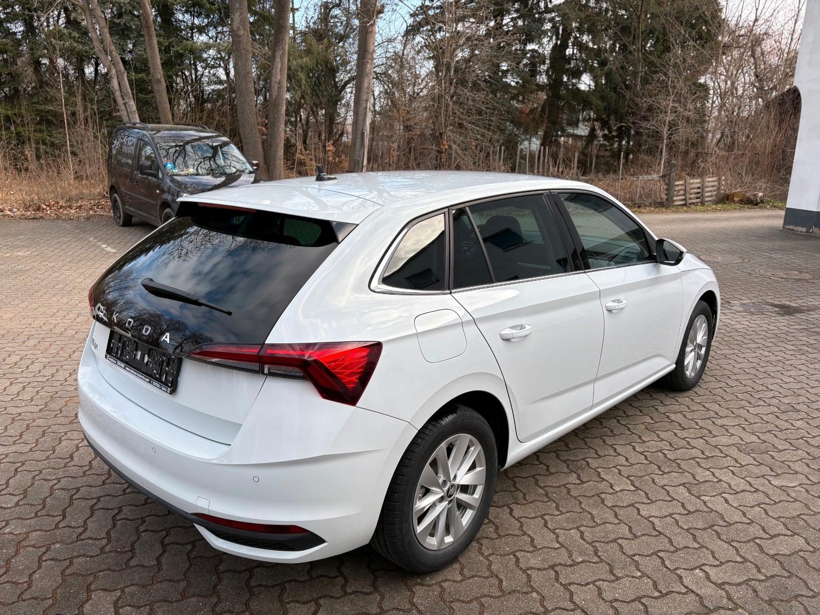 Skoda Scala Beheiztes Lenkrad/ Frontscheibe/ Sitze Sma