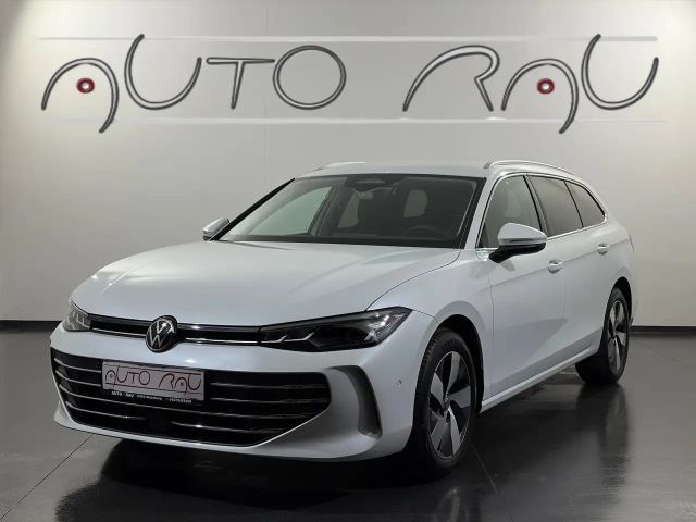Volkswagen Passat 1.5 eTSI Business DSG Variant
