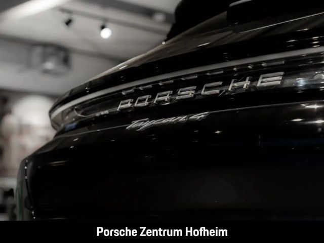 Porsche Taycan 4 Cross Turismo