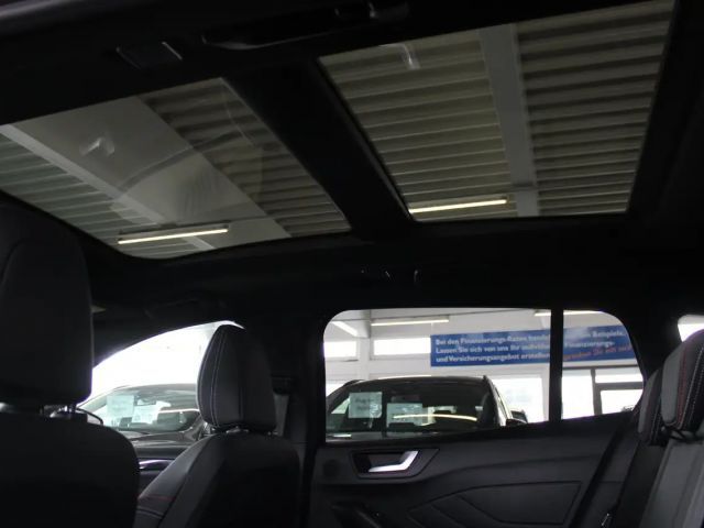 Ford Focus ST Line Wagon