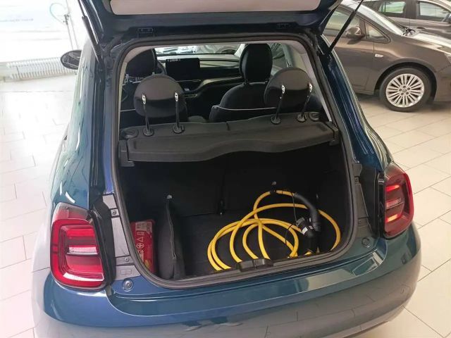 Fiat 500e Neuer 500 Rückfahrkamera Sitzheizung KeyLess