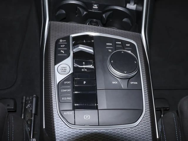 BMW 320 320d M-Sport Sedan