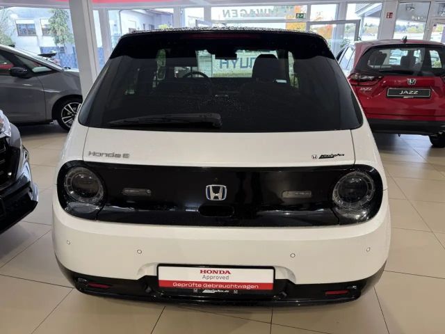 Honda e Advance