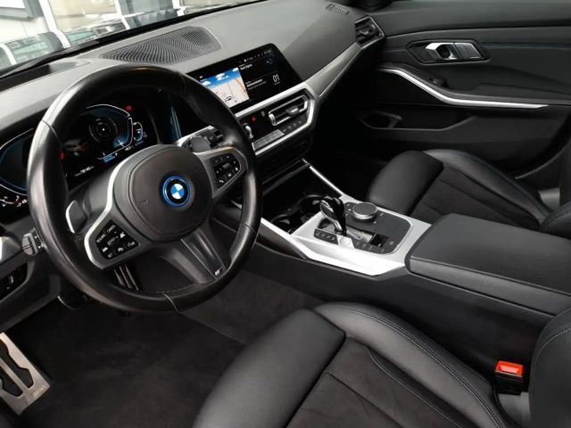 BMW 330 330e M-Sport Touring