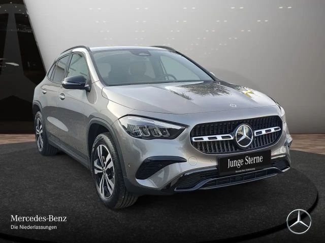 Mercedes-Benz GLA 200 Progressive