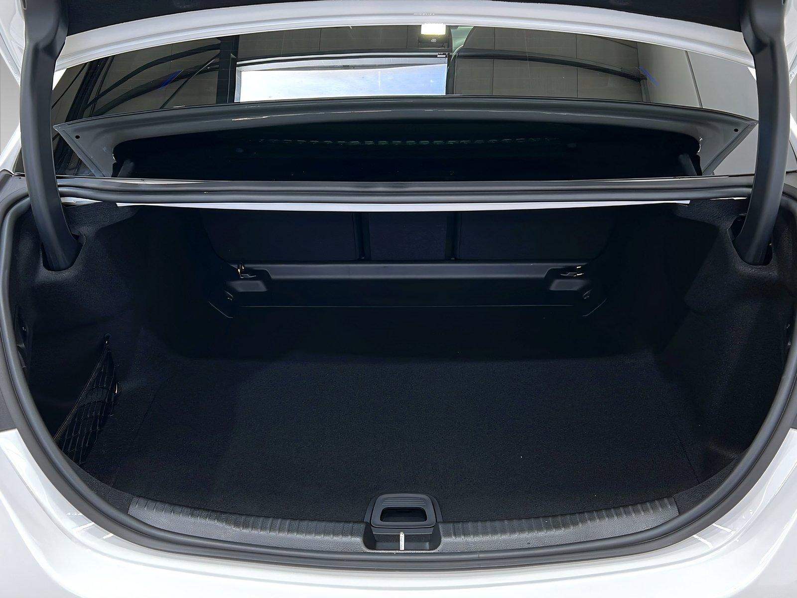 Mercedes-Benz C 200 AMG Line C 200 d Sedan