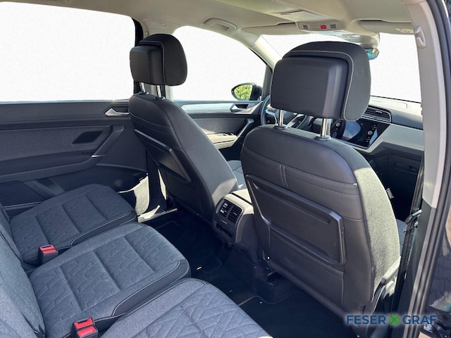 Volkswagen Touran 1.5 TSI DSG R-Line