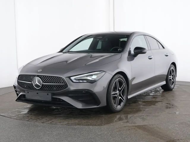 Mercedes-Benz CLA 200 AMG Line Coupé