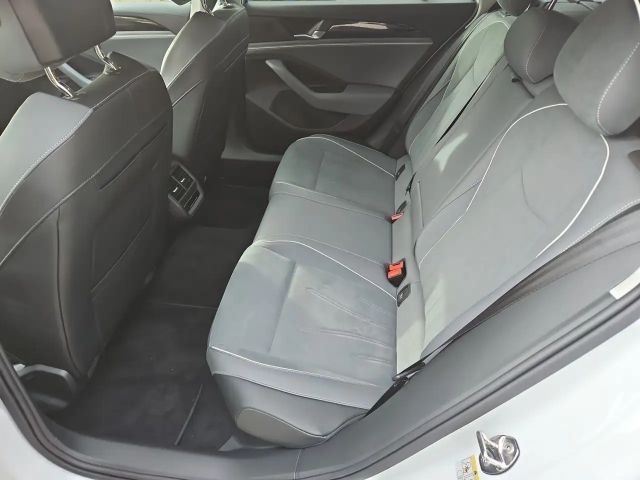 Volkswagen Passat 2.0 TDI Business DSG Variant