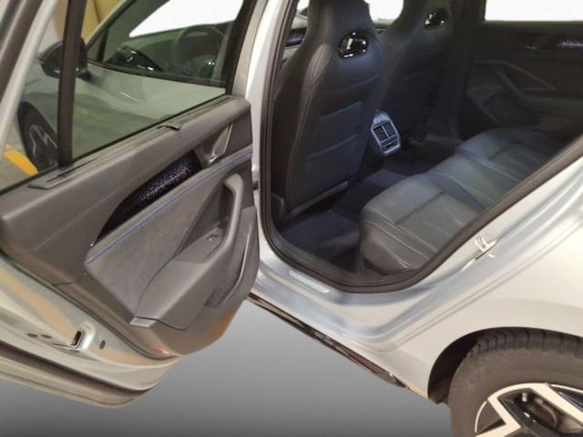 Volkswagen Passat 2.0 TDI R-Line Variant