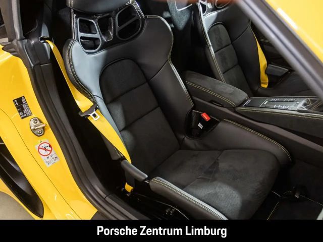 Porsche Cayman 718 RS