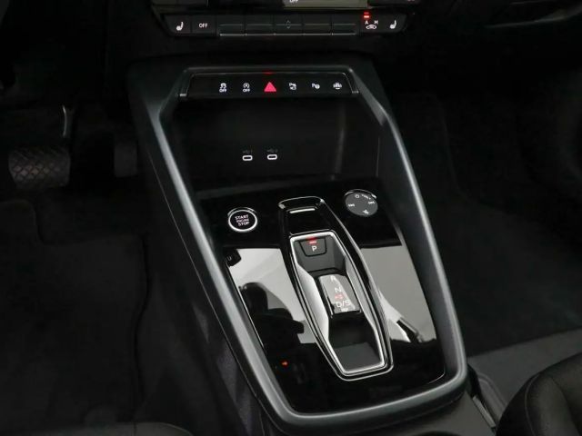 Audi A3 30 TFSI S-Tronic Sedan