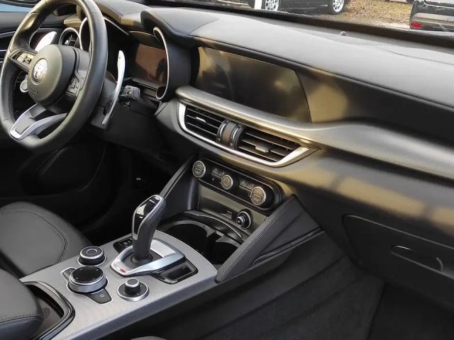 Alfa Romeo Stelvio Q4 Veloce