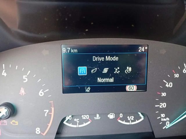 Ford Puma EcoBoost Titanium