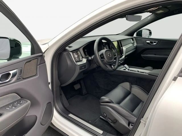 Volvo XC60 Dark Plus