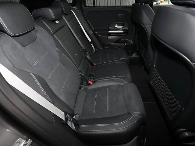 Mercedes-Benz GLA 220 4MATIC AMG Line