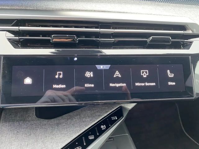 Peugeot E-3008 GT-Line