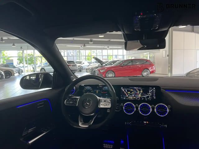 Mercedes-Benz EQA 350 4MATIC AMG Line