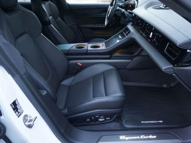 Porsche Taycan Sport Turismo Turbo