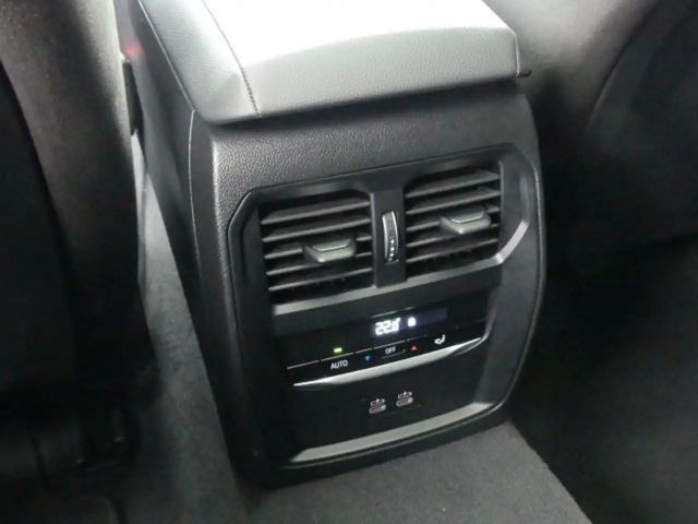 BMW 330 330e M-Sport Touring