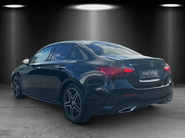 Mercedes-Benz A 250 4MATIC AMG Line
