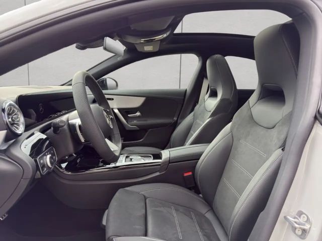 Mercedes-Benz CLA 180 Coupé