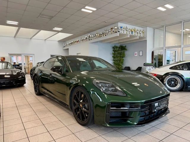 Porsche Panamera 4S E-Hybrid