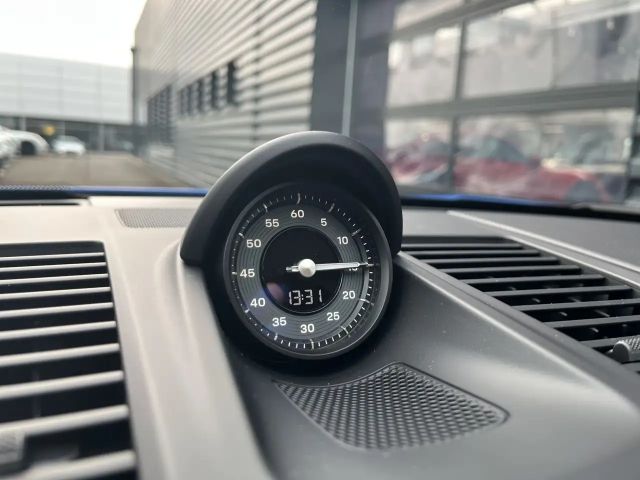 Porsche 992 Carrera Coupé GTS