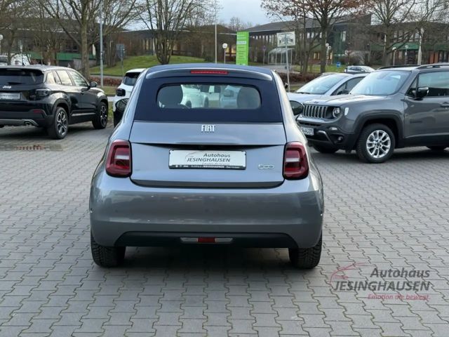 Fiat 500e +Keyless+Klimaaut.+Rückfahrkam.+PDC+Sitzheiz.