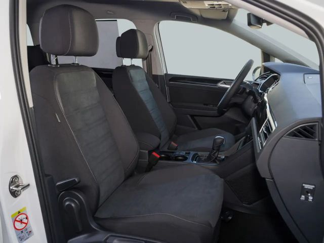 Volkswagen Touran DSG R-Line